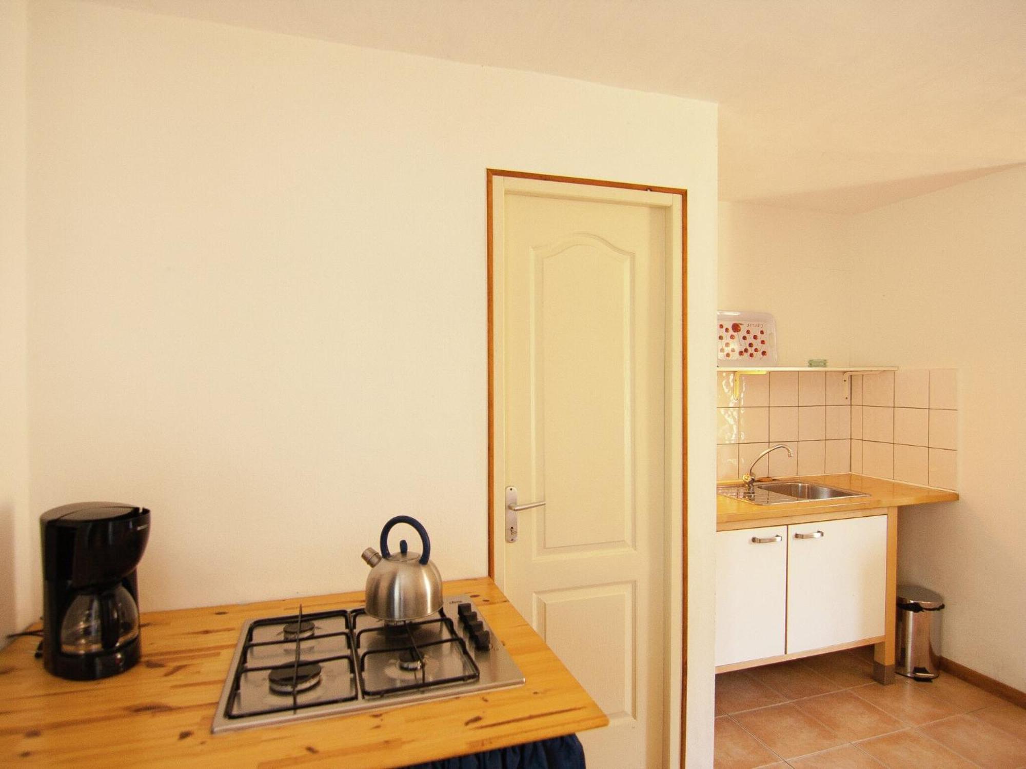 Appealing Apartment In Vezac With Swimming Pool Beynac-et-Cazenac Luaran gambar