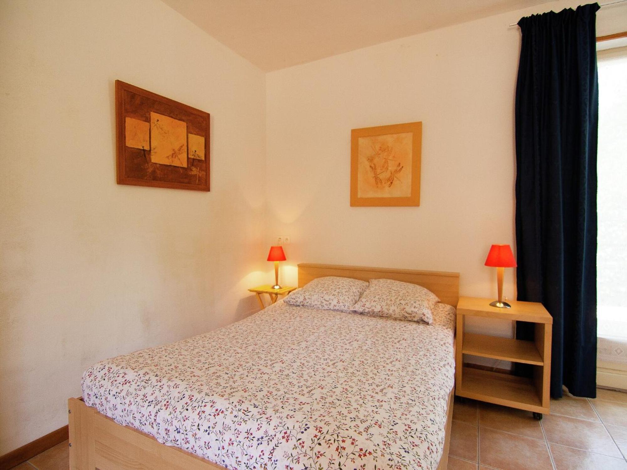 Appealing Apartment In Vezac With Swimming Pool Beynac-et-Cazenac Luaran gambar